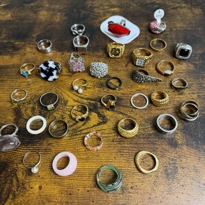 Assorted Fashion Rings Bundle Lot Vintage to Mod